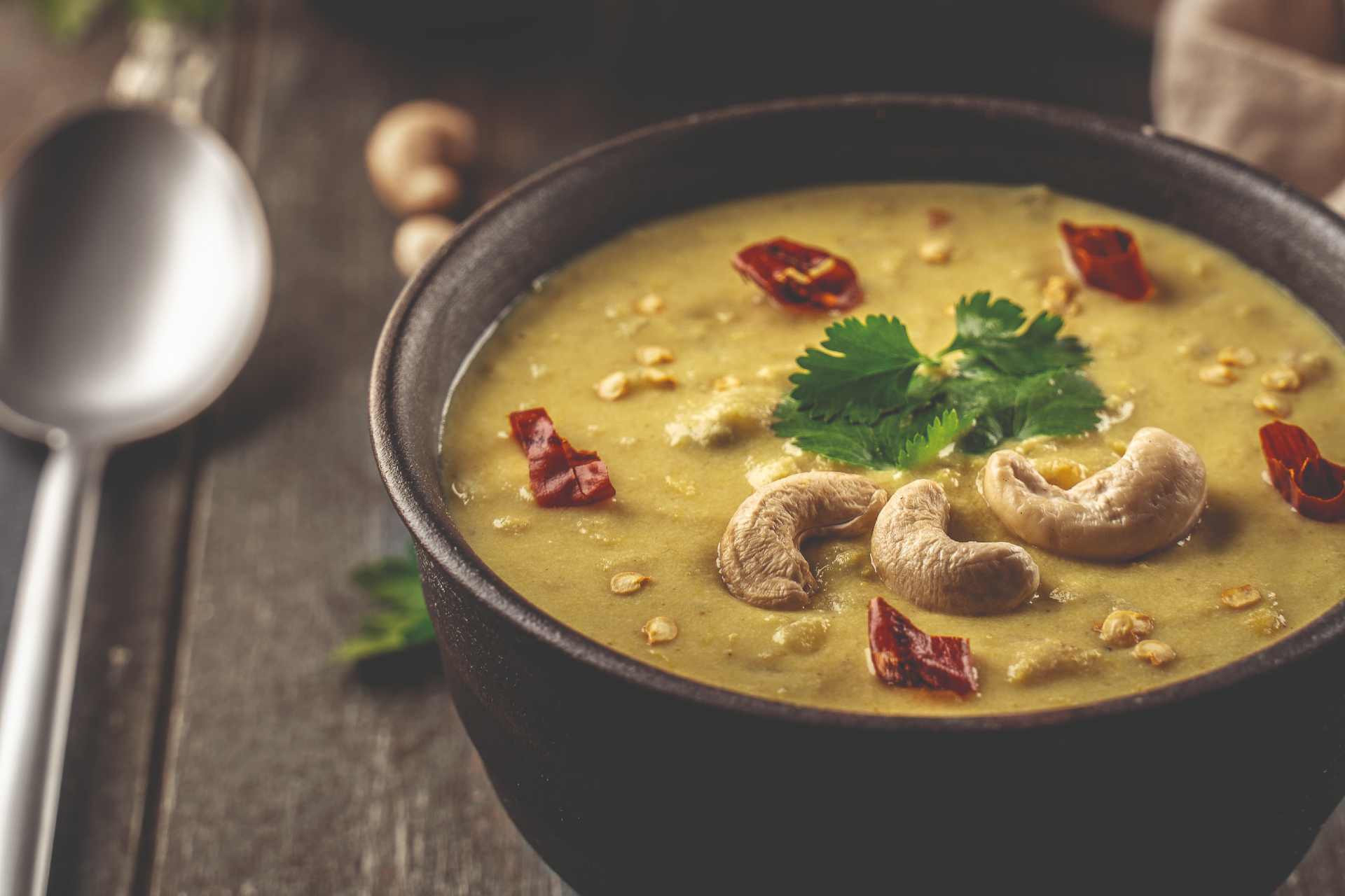 Zuppa di lenticchie rosse speziate